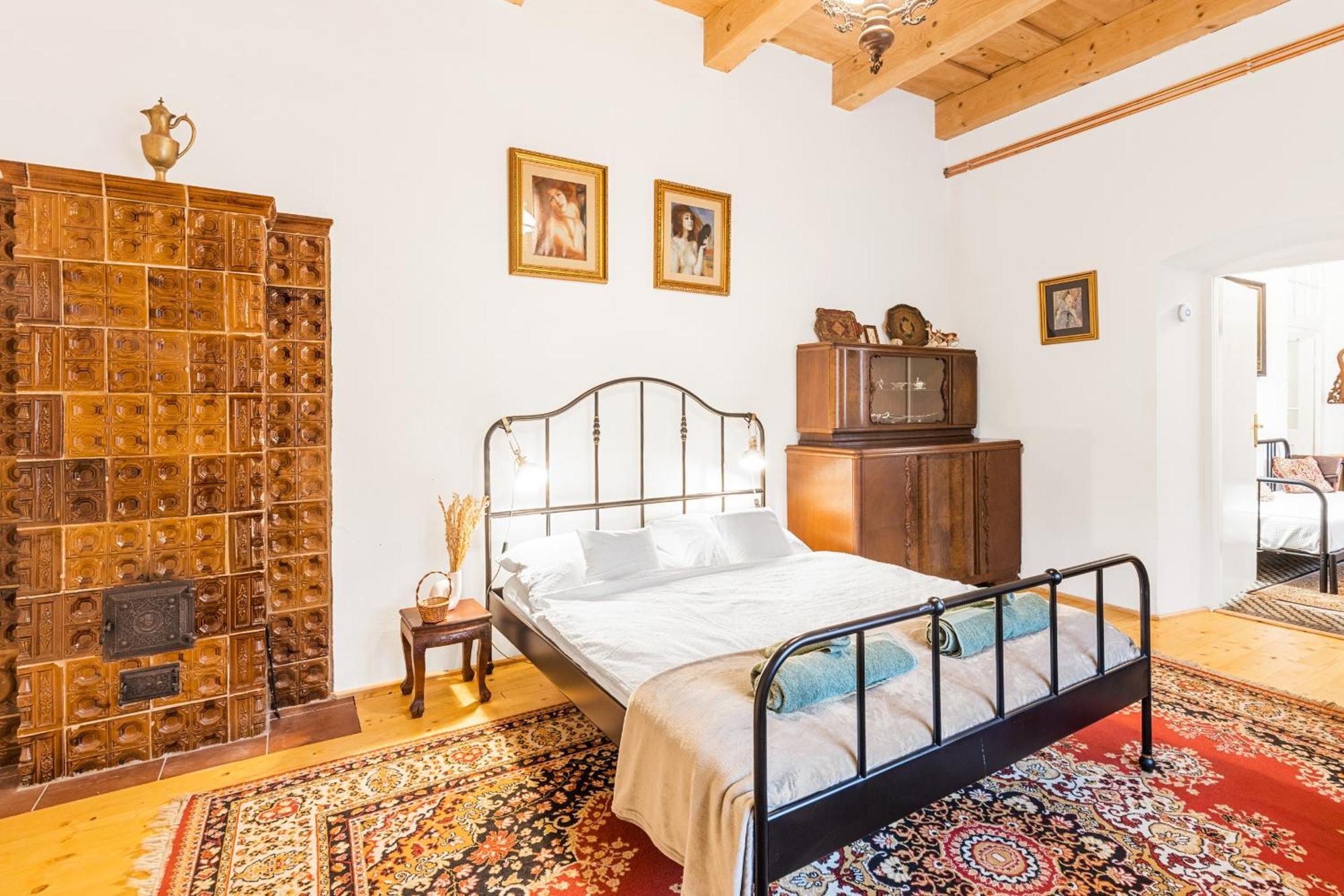 Sovi Dom- Historicke Apartmany Z 19 Storocia, 4Km Od Banskej Stiavnice Svaty Anton Exterior foto