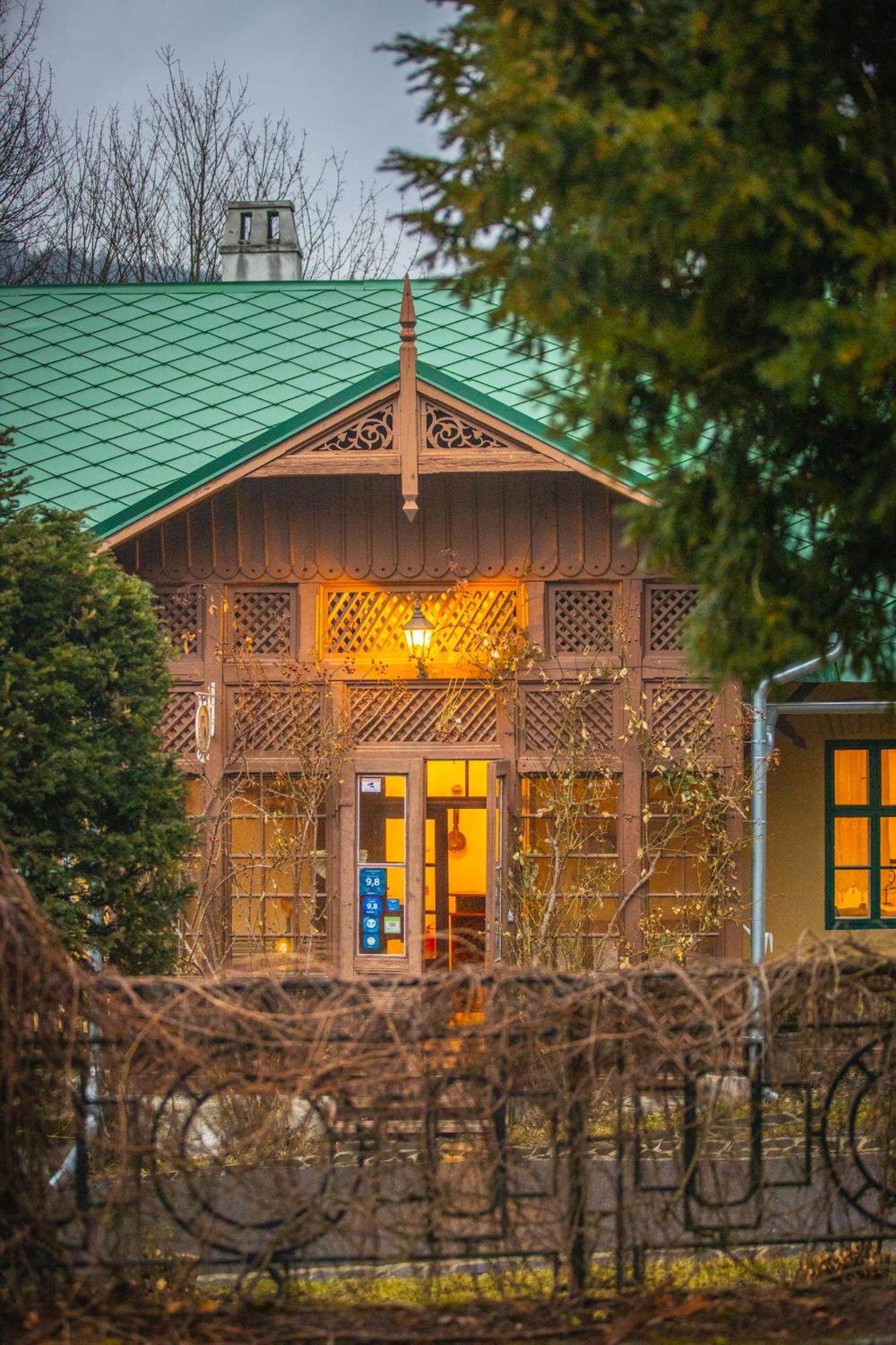 Sovi Dom- Historicke Apartmany Z 19 Storocia, 4Km Od Banskej Stiavnice Svaty Anton Exterior foto
