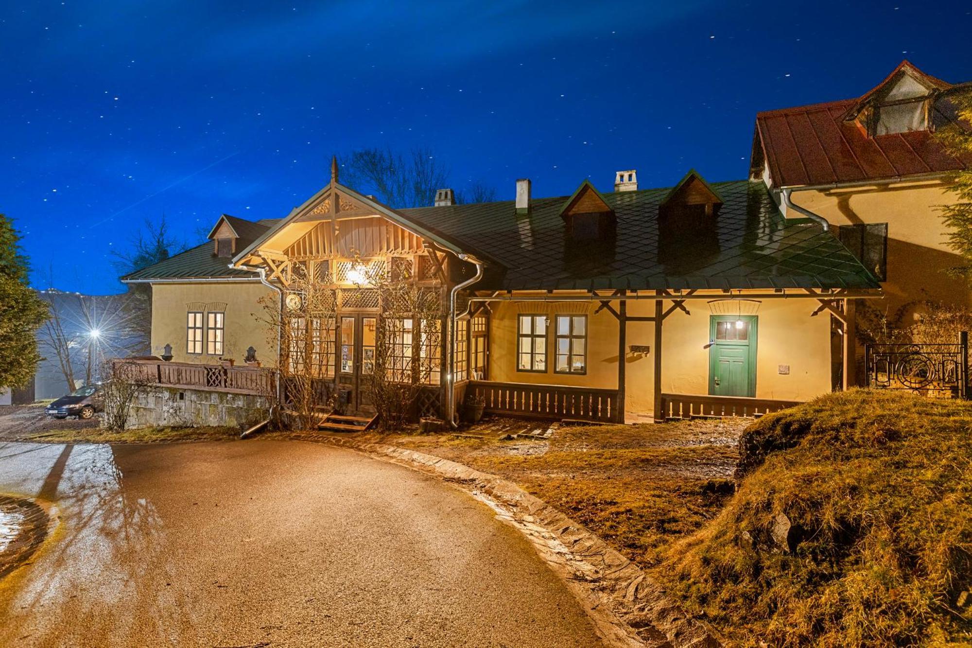 Sovi Dom- Historicke Apartmany Z 19 Storocia, 4Km Od Banskej Stiavnice Svaty Anton Exterior foto