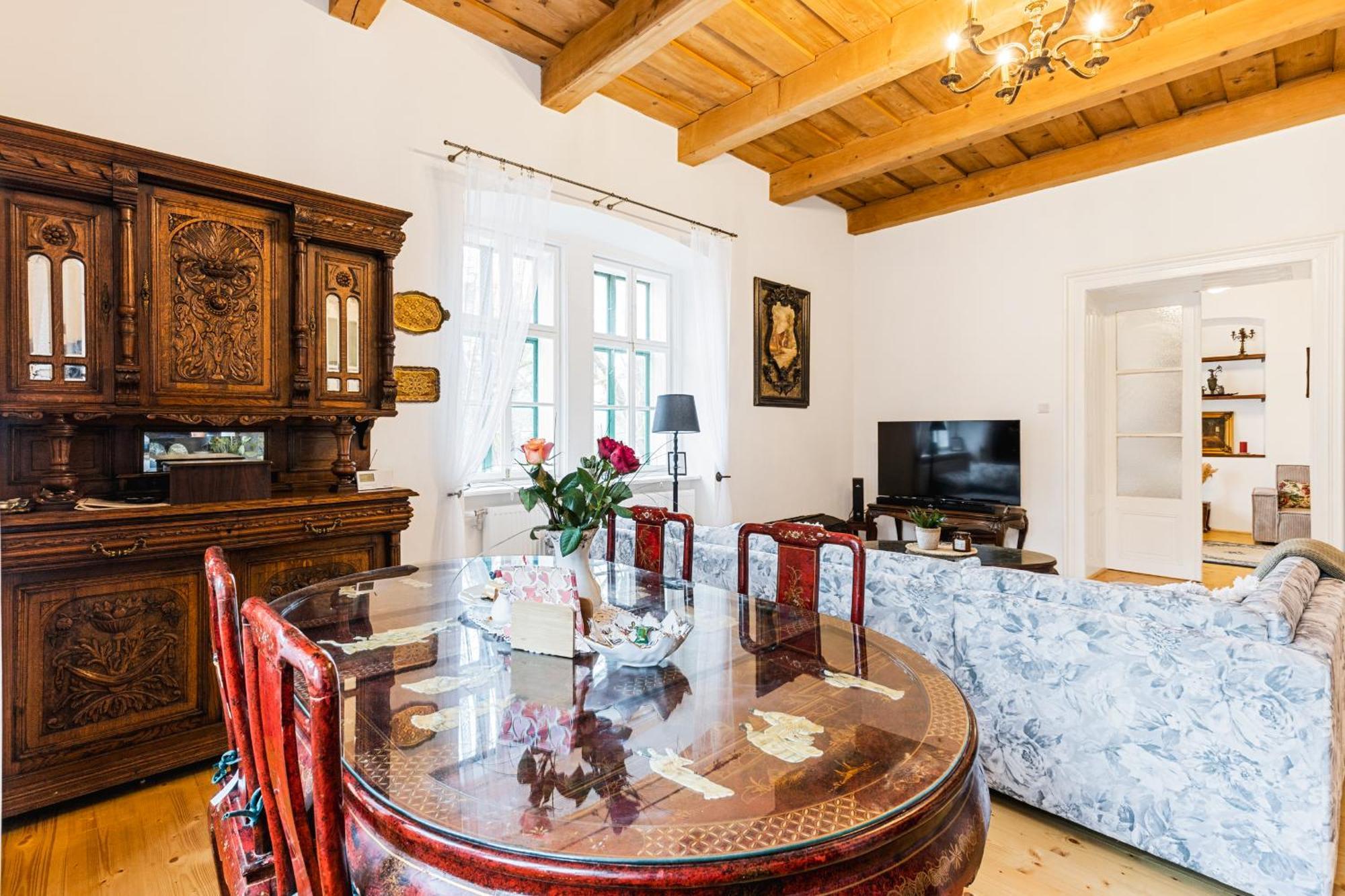 Sovi Dom- Historicke Apartmany Z 19 Storocia, 4Km Od Banskej Stiavnice Svaty Anton Exterior foto