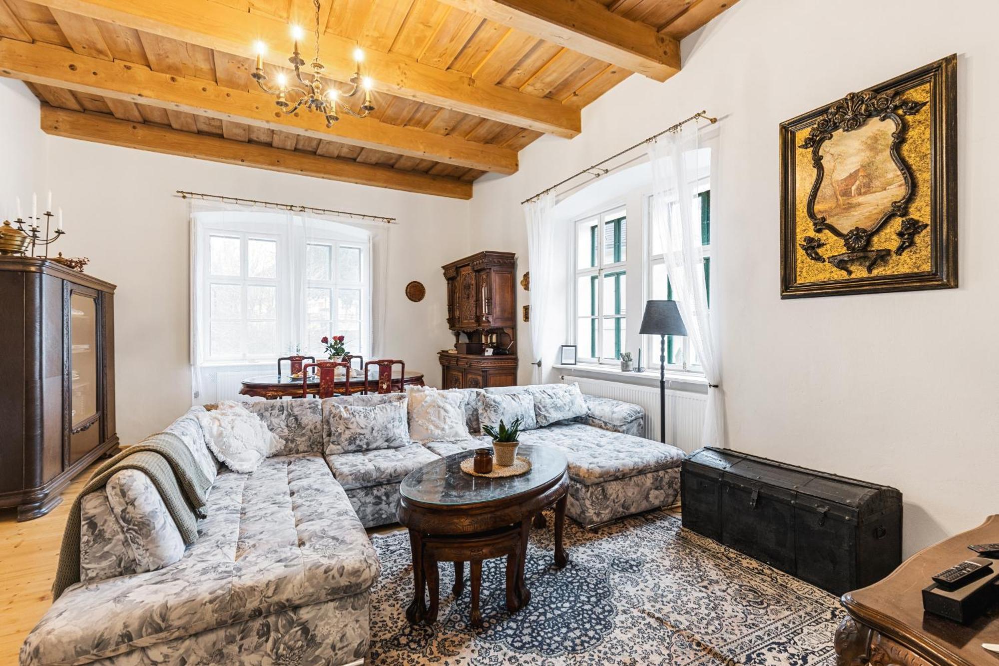 Sovi Dom- Historicke Apartmany Z 19 Storocia, 4Km Od Banskej Stiavnice Svaty Anton Exterior foto
