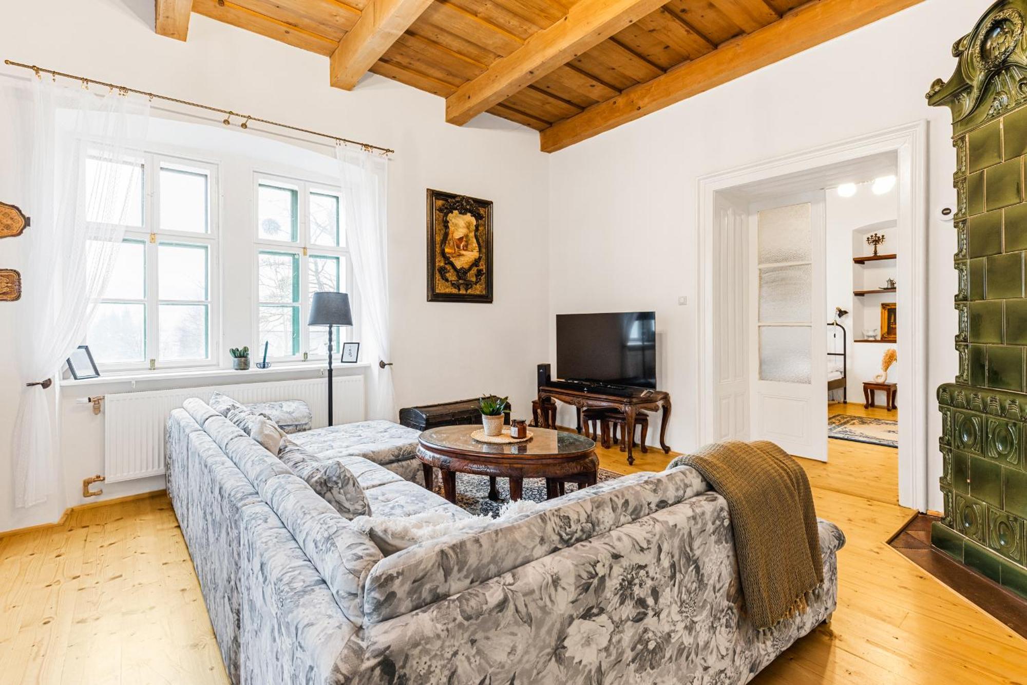 Sovi Dom- Historicke Apartmany Z 19 Storocia, 4Km Od Banskej Stiavnice Svaty Anton Exterior foto