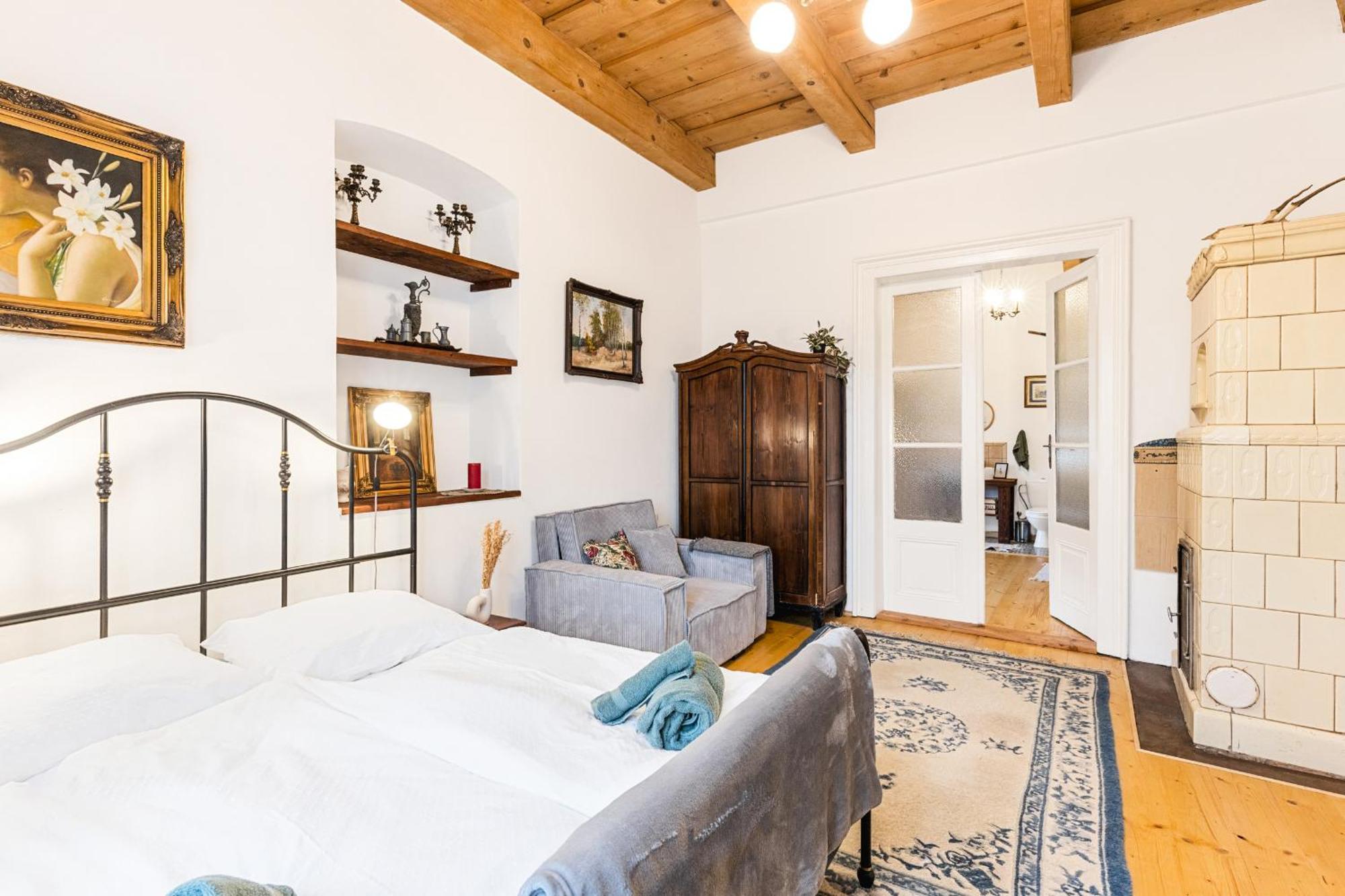 Sovi Dom- Historicke Apartmany Z 19 Storocia, 4Km Od Banskej Stiavnice Svaty Anton Exterior foto